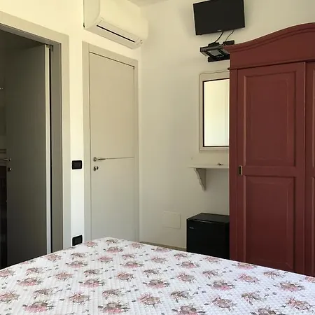 Sandra Гостевой дом