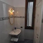 Sandra 3*